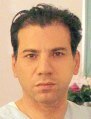 Reza Azar ist ein FUE Spezialist in Berlin, der auch die Themengebiete Body Hairs, Augenbrauentransplantation und Wimperntransplantation bearbeitet. - azar120